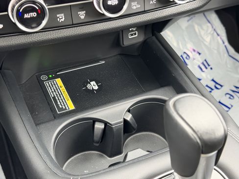 Used 2024 Honda HR-V EX-L image 25