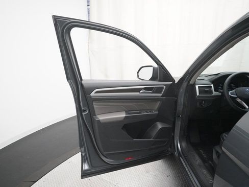 Used 2022 Volkswagen Atlas SE image 27