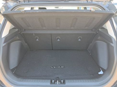 Used 2026 Hyundai Venue SEL FWD image 18
