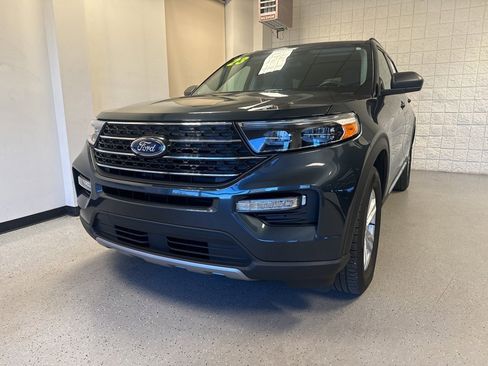 Certified 2023 Ford Explorer XLT w/ Equipment Group 202A image 33