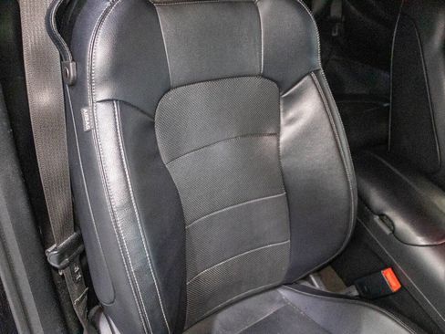 Used 2015 Ford Mustang GT Premium RWD image 32