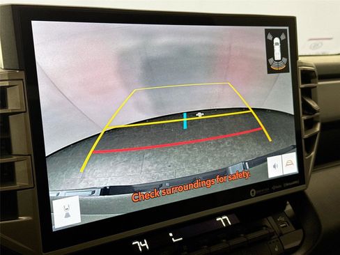 Used 2022 Toyota Tundra SR5 w/ SR5 Premium Package AWD/4WD image 23