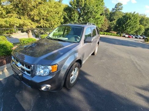 Used 2012 Ford Escape XLT FWD image 3