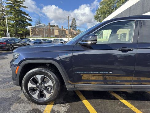 Used 2023 Jeep Grand Cherokee 4XE image 16