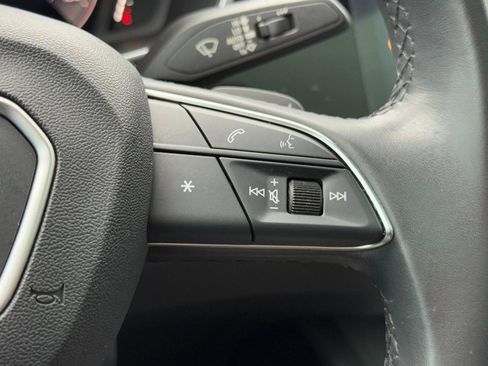 Used 2022 Audi Q3 2.0T Premium Plus image 18