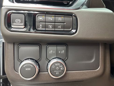 New 2026 GMC Yukon XL Elevation RWD image 12