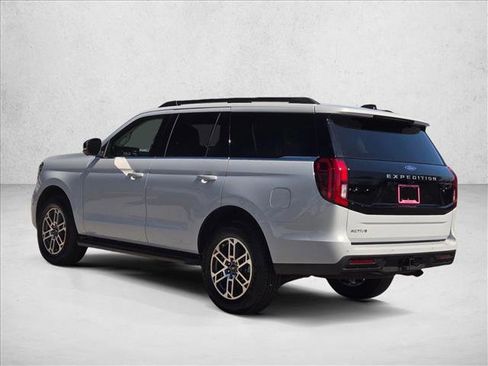 New 2026 Ford Expedition Active RWD image 7