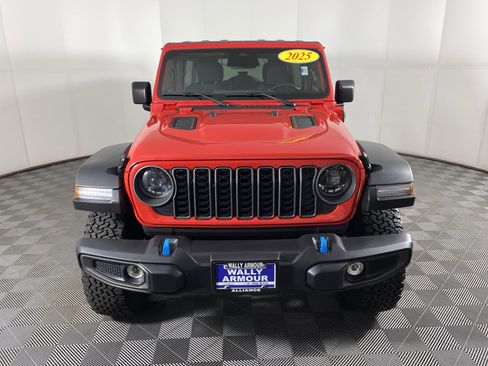 Used 2025 Jeep Wrangler Unlimited Rubicon 4xe w/ Safety Group AWD/4WD image 12