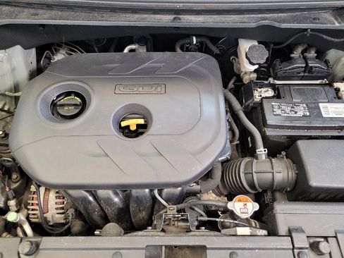 Used 2016 Kia Soul + FWD image 30