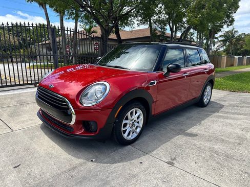 Used 2016 MINI Cooper Clubman image 3
