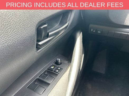 Used 2025 Toyota Corolla LE w/ Convenience Package FWD image 11
