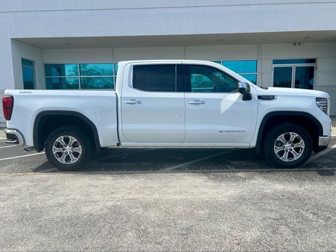 Used 2025 GMC Sierra 1500 SLT image 24