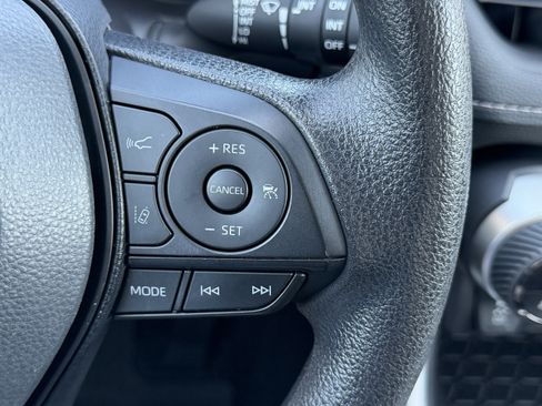 Used 2025 Toyota RAV4 XLE w/ Convenience Package FWD image 13