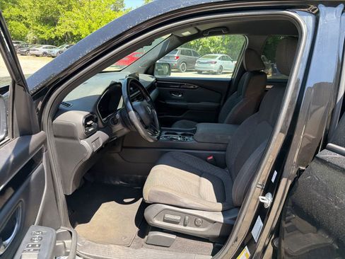Used 2023 Honda Pilot Sport image 18