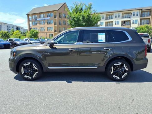 Used 2025 Kia Telluride S FWD image 35