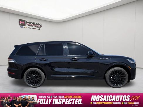 Used 2025 Lincoln Aviator Reserve w/ Jet Appearance Package AWD/4WD image 2