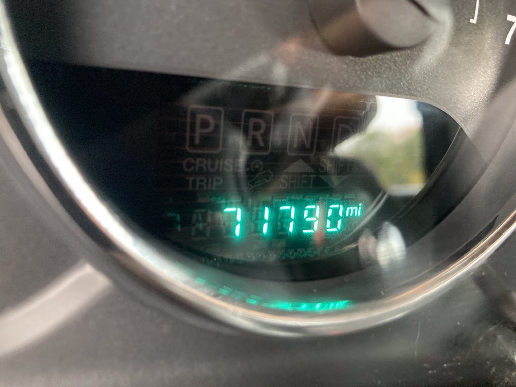 Used 2015 Jeep Wrangler Unlimited Sport w/ Connectivity Group AWD/4WD image 20