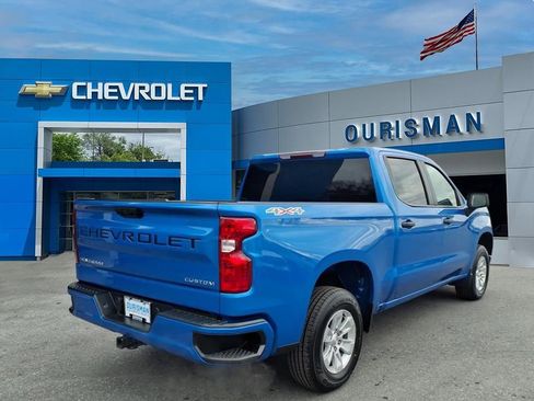 Used 2025 Chevrolet Silverado 1500 Custom w/ Turbomax Blackout Package image 3