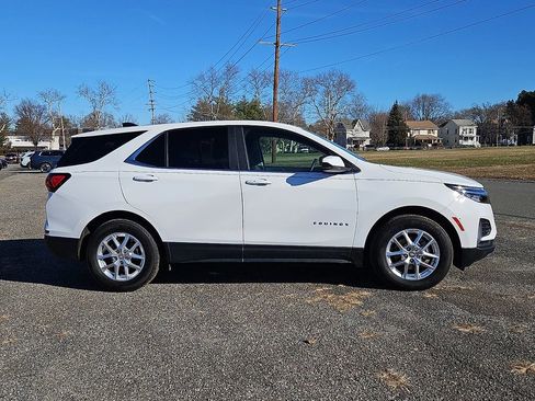 Used 2023 Chevrolet Equinox LT image 8