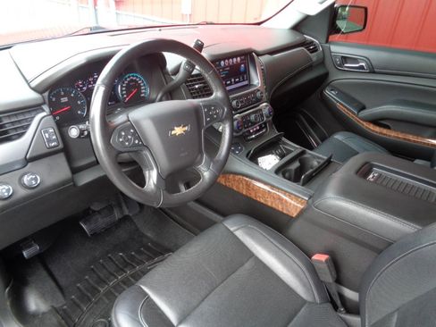 Used 2017 Chevrolet Tahoe Premier AWD/4WD image 2