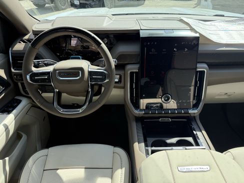 New 2026 GMC Yukon Denali w/ Denali Reserve Package image 11