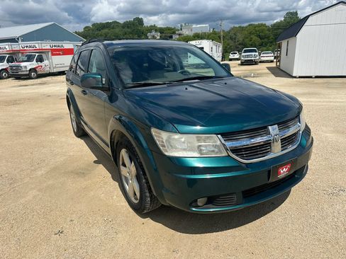 Used 2009 Dodge Journey SXT w/ Entertainment Group #2 FWD image 4