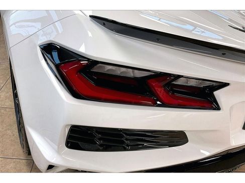 Used 2025 Chevrolet Corvette Z06 w/ Stealth Interior Trim Package RWD image 26