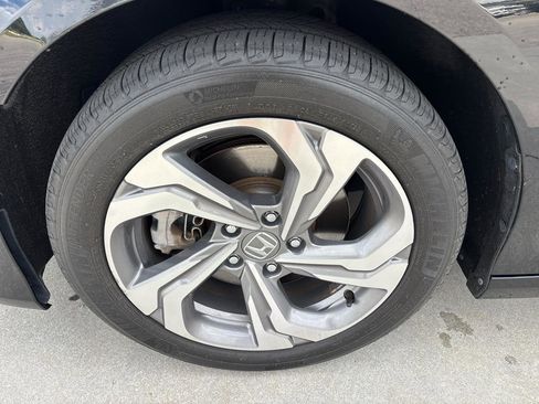 Used 2018 Honda Accord EX-L image 11