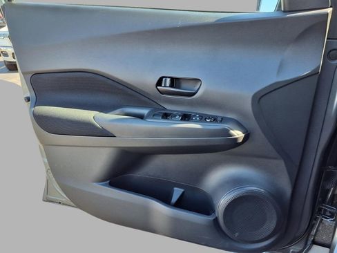 Used 2025 Nissan Kicks Play S FWD image 19