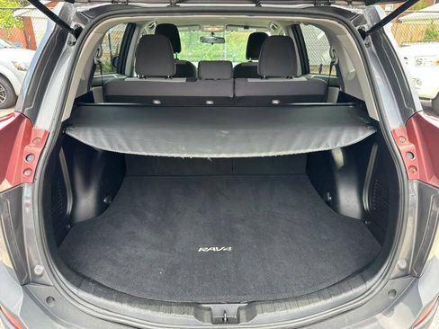 Used 2015 Toyota RAV4 LE AWD/4WD image 22