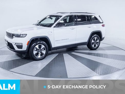 Used 2024 Jeep Grand Cherokee Limited 4xe AWD/4WD image 3