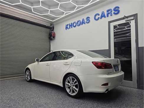 Used 2006 Lexus IS 350 RWD image 3