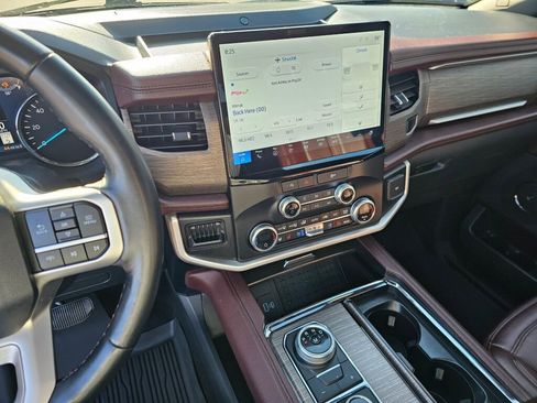 Certified 2024 Ford Expedition Limited AWD/4WD image 23