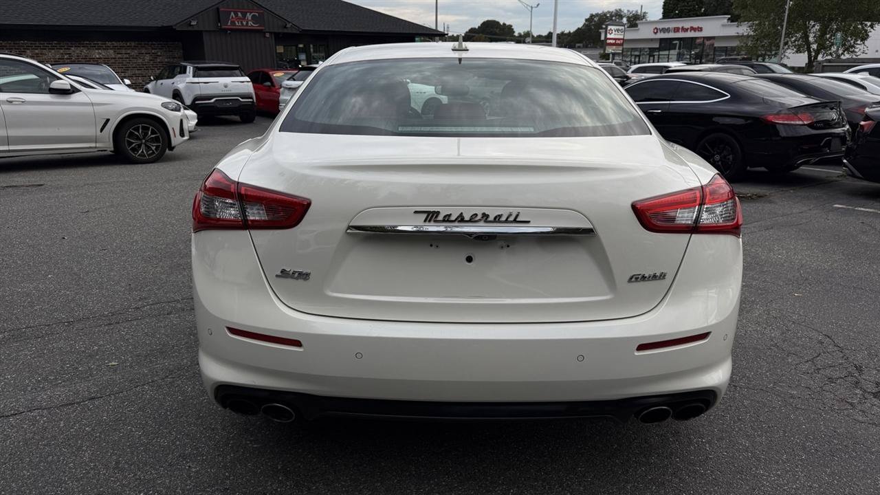 Used 2019 Maserati Ghibli S Q4 AWD/4WD image 12