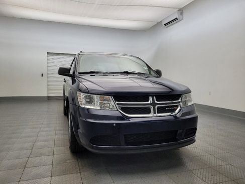 Used 2017 Dodge Journey SE w/ Flexible Seating Group image 14
