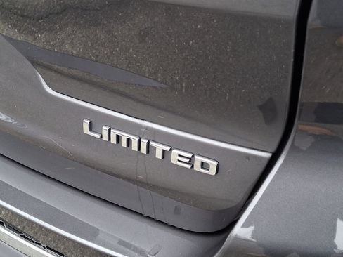 Used 2023 Jeep Grand Cherokee L Limited image 16