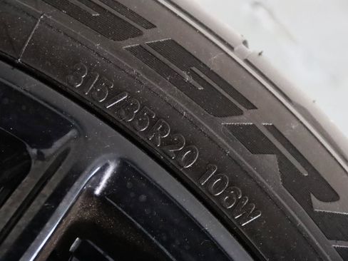 Used 2020 Ford Mustang Shelby GT500 w/ Technology Package RWD image 15