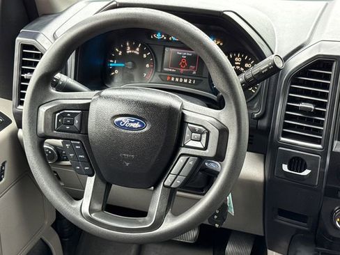 Used 2017 Ford F150 XL w/ Equipment Group 101A Mid RWD image 14