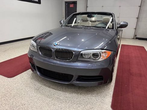 Used 2013 BMW 135i Convertible RWD image 4