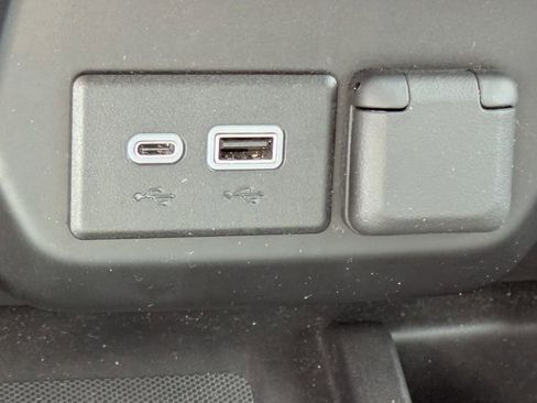 Used 2023 Chevrolet Silverado 2500 LTZ w/ LTZ Convenience Package image 26