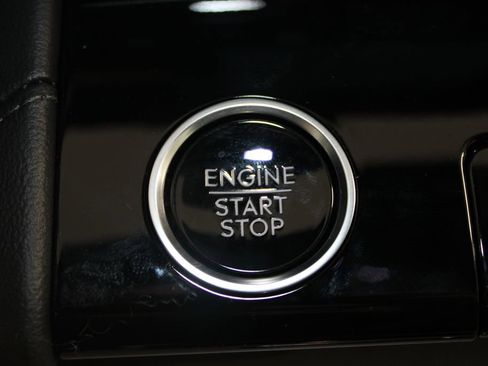 New 2025 Lincoln Navigator Reserve w/ Jet Appearance Package image 45