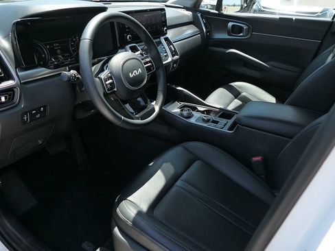 Used 2023 Kia Sorento EX AWD/4WD image 12