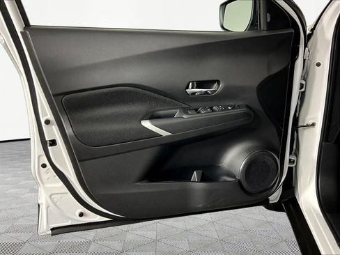 Used 2024 Nissan Kicks SV FWD image 20
