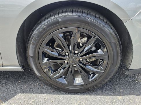 Used 2024 Chevrolet Malibu LT FWD image 32