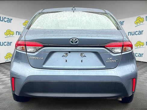 Used 2023 Toyota Corolla LE image 5
