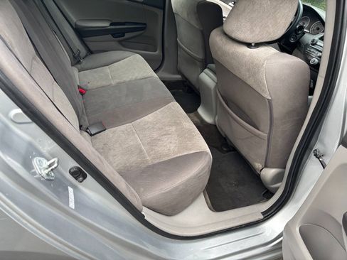 Used 2010 Honda Accord LX image 21
