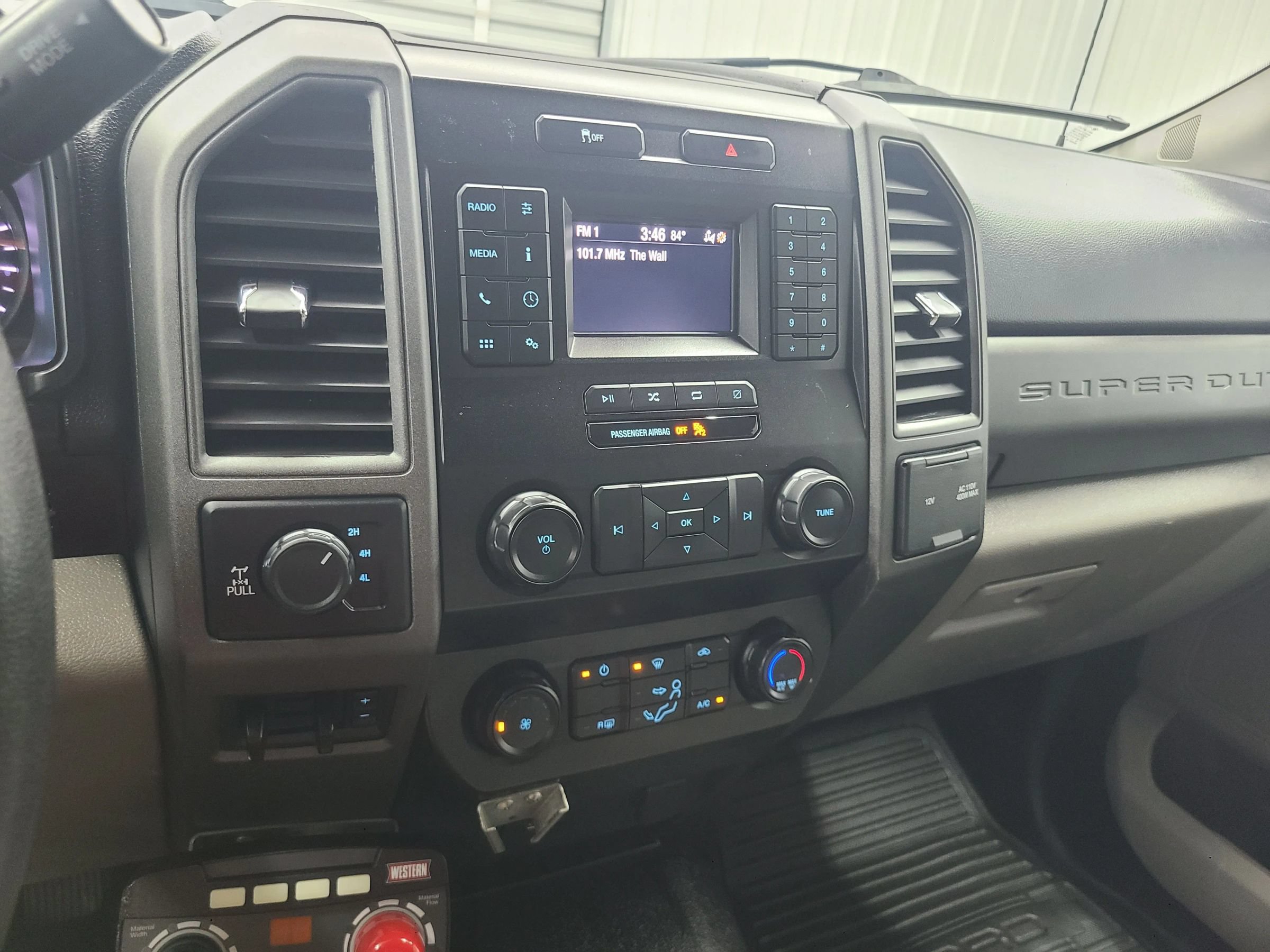 Used 2020 Ford F250 XL w/ Power Equipment Group AWD/4WD image 23