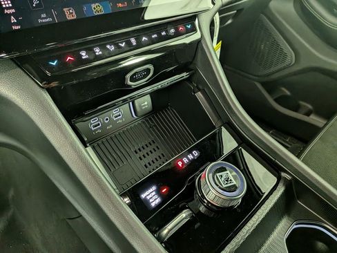 New 2026 Jeep Grand Cherokee Altitude AWD/4WD image 24