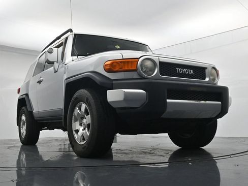 Used 2008 Toyota FJ Cruiser 4WD w/ Convenience Pkg image 17