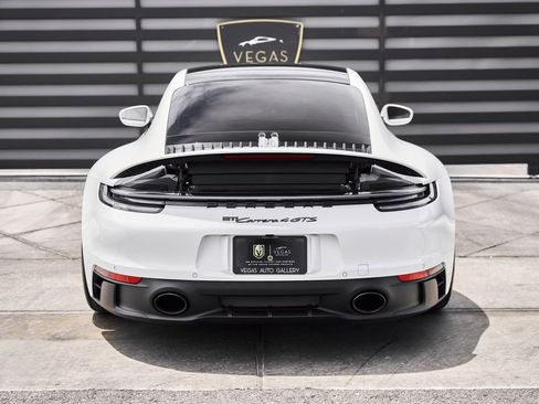 Used 2024 Porsche 911 Carrera 4 GTS AWD/4WD image 18
